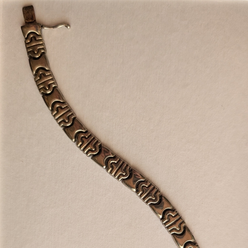 Vintage 925 Sterling Silver Bracelet With Patterned Links